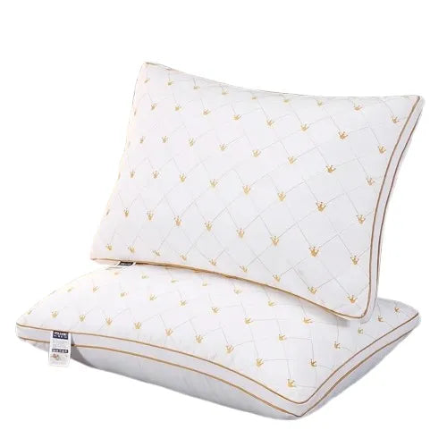 Travesseiro Luxuoso de Veludo com Penas Macias - Ortoluxxe