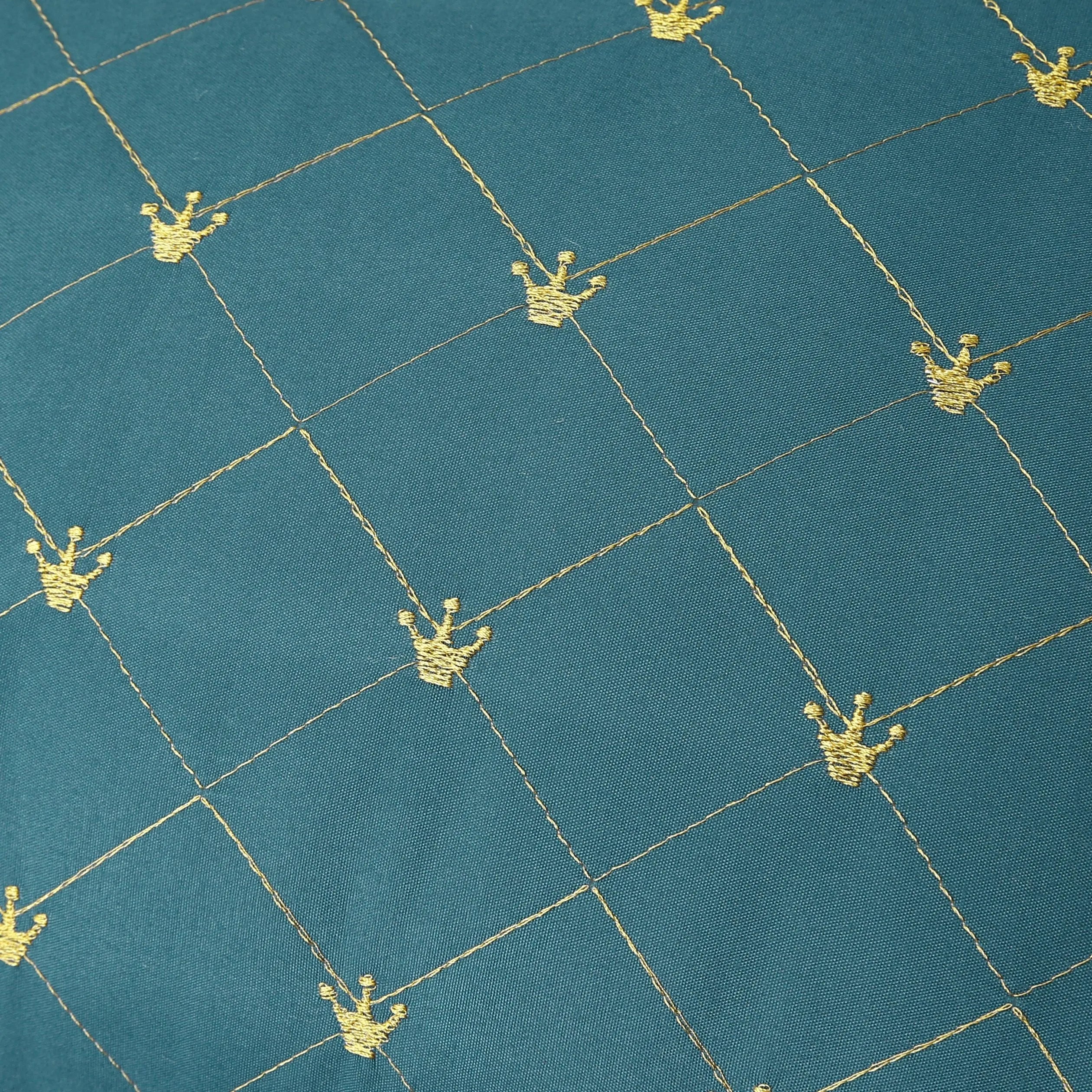 Travesseiro-Luxuoso-de-Veludo-com-Penas-Macias-Ortoluxxe