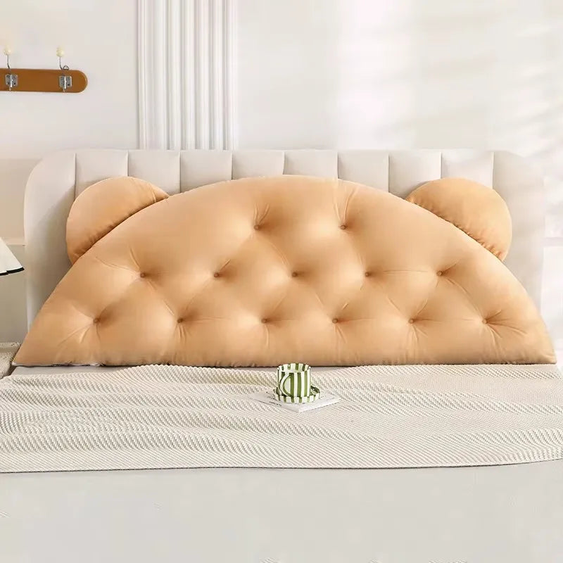 Almofada Triangular para Encosto em Cama King